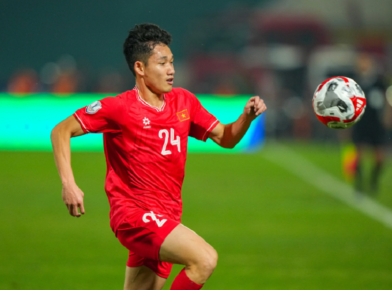ngoi-sao-dt-viet-nam-tuyen-bo-danh-thep-cuoc-dua-vo-dich-v-league-tro-nen-gay-can-hon-bao-gio