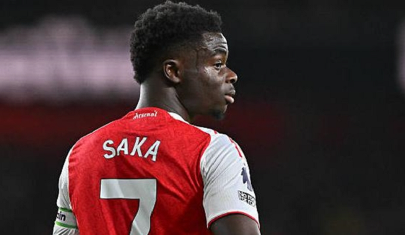 bukayo-saka-va-loi-khang-dinh-ban-linh-cua-arsenal-trong-cuoc-dua